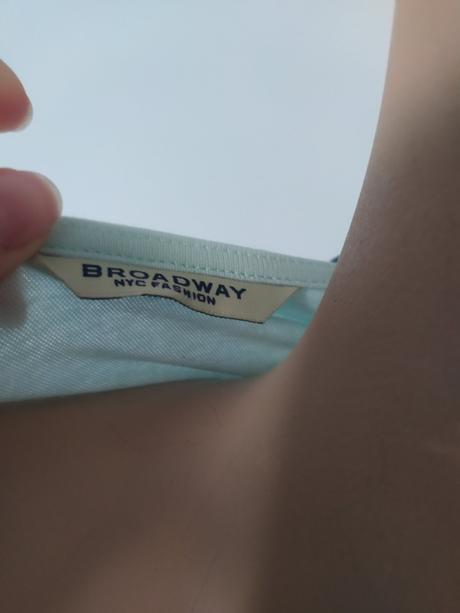 C 65 pekne tricko site, s