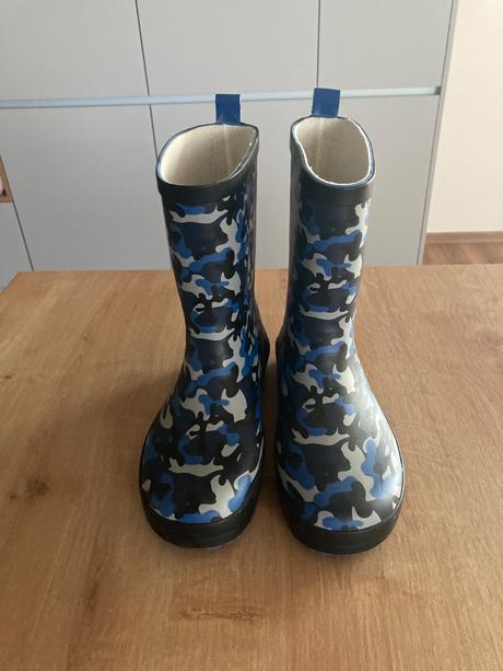 Gumaky, young spirit,35