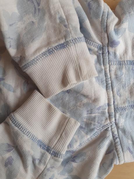 Mikina next, pridávam aj blúzku h&m, next,122