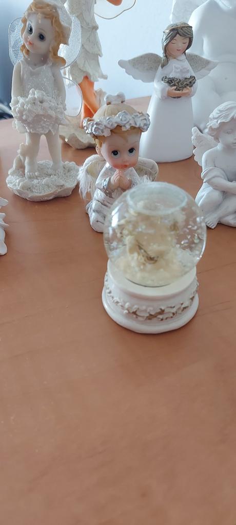 Zbierka anjelikov,anjel,anjeli,