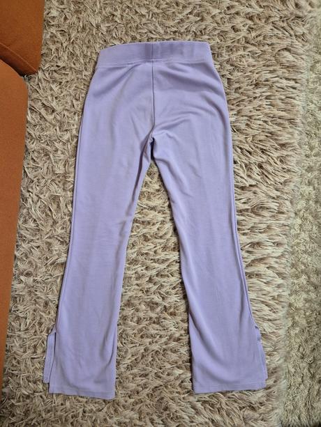 Zvonové nohavice, 134