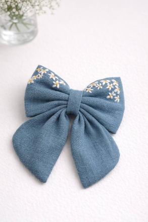 Ručne vyšívaná mašla do vlasov, 