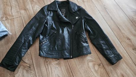 Koženková bunda s riflami, 128