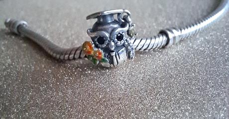 Prívesok sova absolventka, 