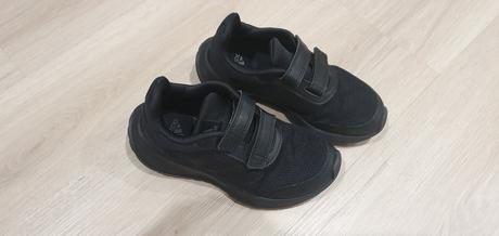 Ľahké vzdušné tenisky, adidas,32