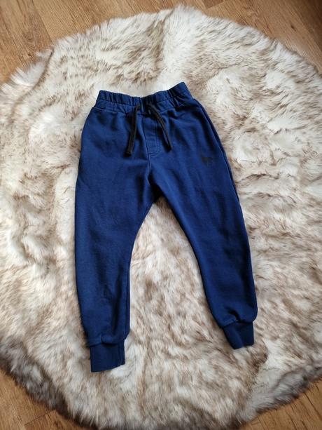 Mash mnie teplaky, booso,104