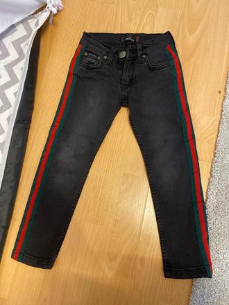 Chlapčenské rifle, 104