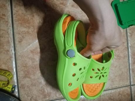 Sandálky crocsky, 29