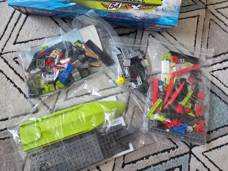 Lego city preprava pretekárskeho člnu 6025,