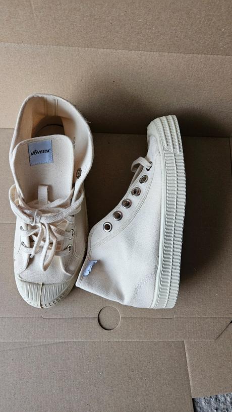 Tenisky novesta star, 37