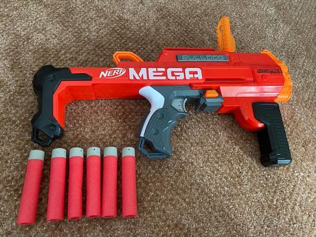 Nerf mega bulldog, 