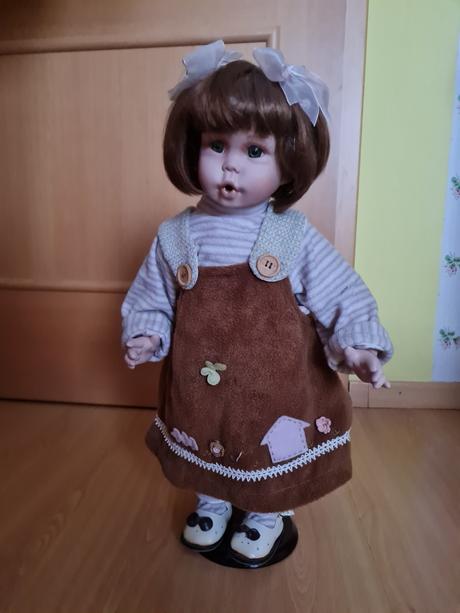 Porcelánová bábika, 