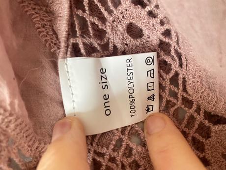 Ružová háčkovaná vesta, 