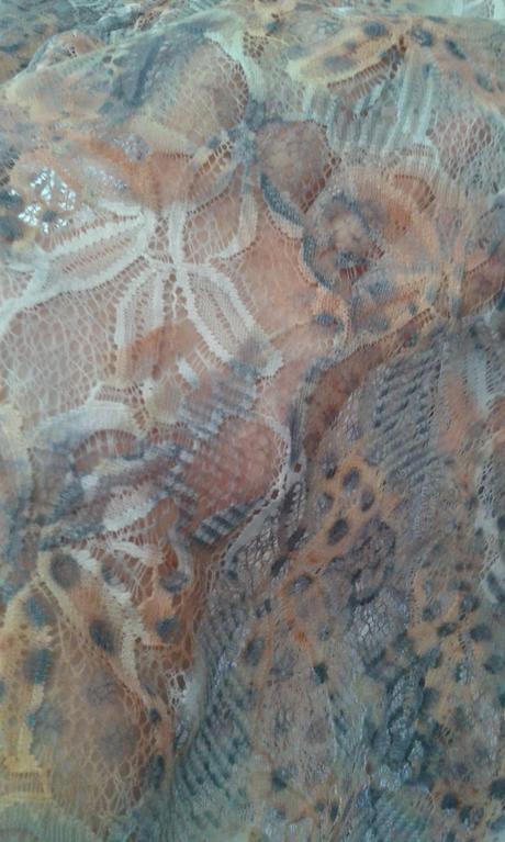 Spoločenská čipkovaná blúzka, 44