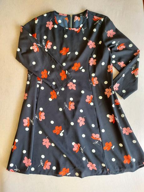 Tmavomodré dámske šaty číslo 40 (aj 38), f&f,40