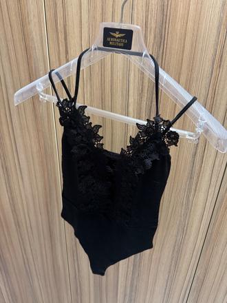 Body zdobené čipkou, xs