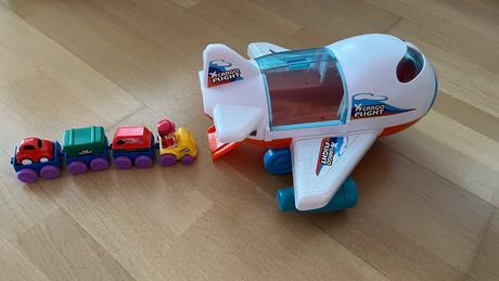 Nákladné lietadlo so svetelným a zvukovým efektom, 