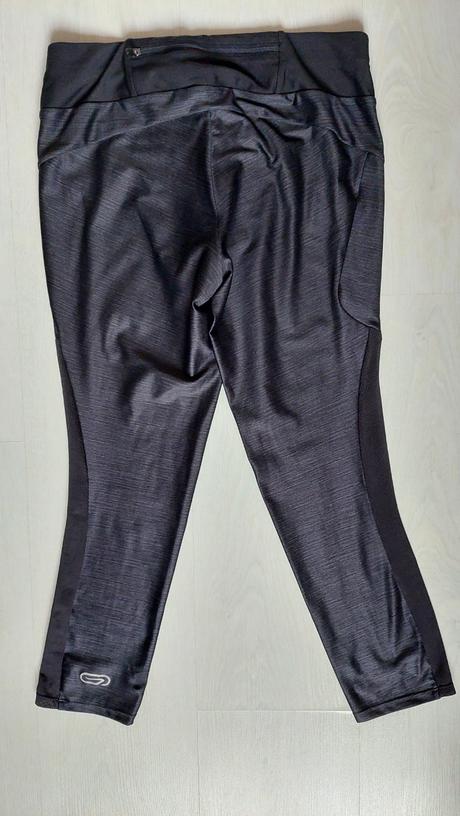 Športové legíny, 158