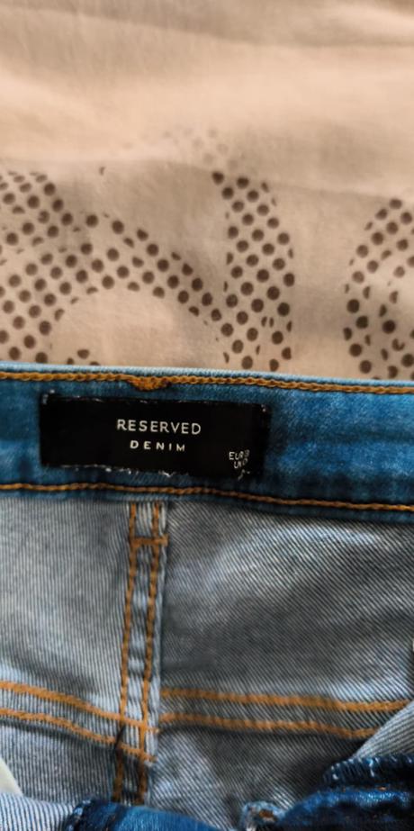 Kraťasy, reserved,38