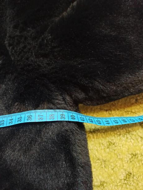 Kožušinová bunda, 134