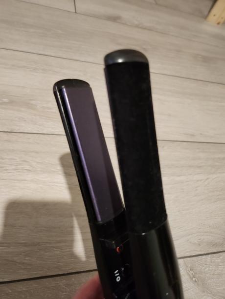 Malá žehlička na vlasy babyliss pro, 