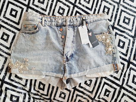 Krásne guess kraťasy, guess,30