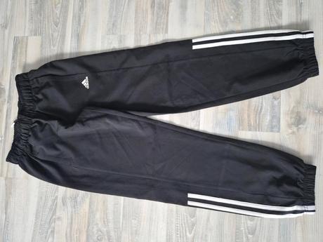 Letné adidas tepláky top stav, adidas,140