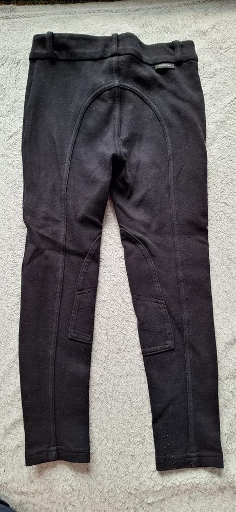 Jazdecke nohavice, 134