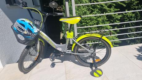 Ako nový bicykel s pomocnými kolieskami a košíkom, 16