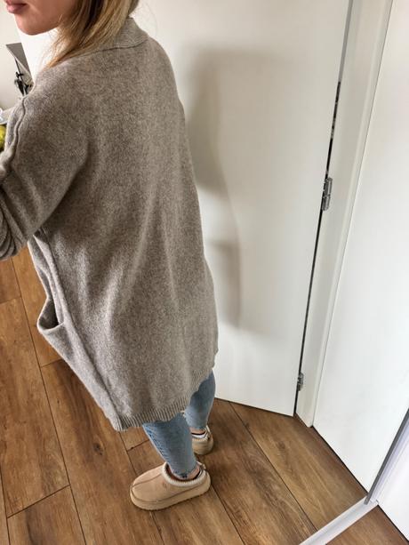 Dlhy sveter sivý, s