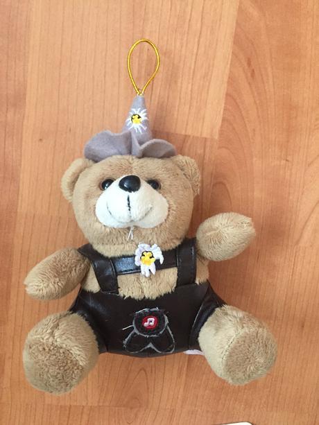 Bavorský medveď - spieva, jodluje,