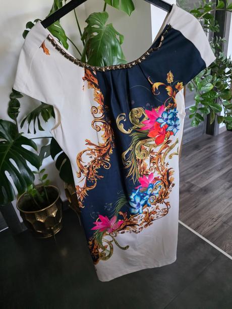 Elegantné šaty, l