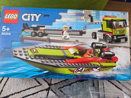 Lego city preprava pretekárskeho člnu 6025,