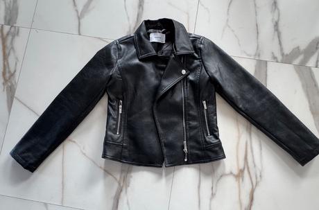 Kozenkova bunda, reserved,140