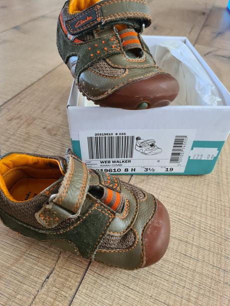 Prechodne kozene topanky, clarks,19