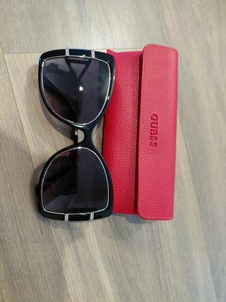 Extravagantne okuliare guess, guess