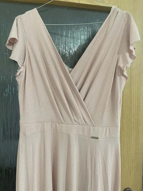 Spoločenské ligotavé šaty, l