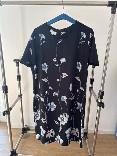 Set oblecenia c.48 a 50, 48