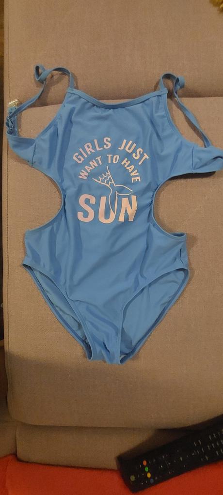 Plavky pre dievcatko, reserved,158