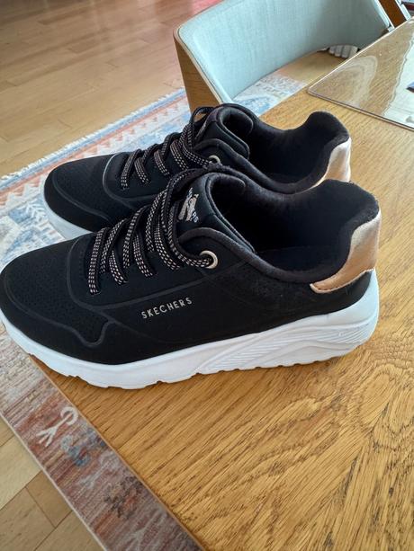 Botasky, skechers,32