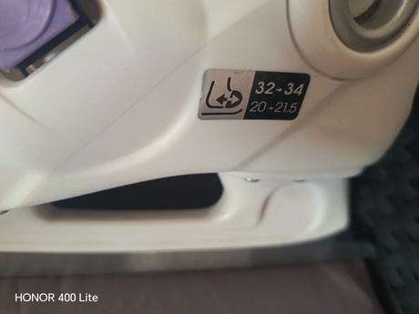 Dievčenské korčule, 32