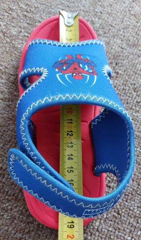 Sandálky spiderman veľkosť 30, lupilu,30