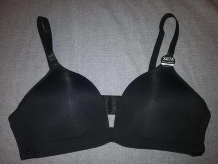 Cierna podprsenka, 70a