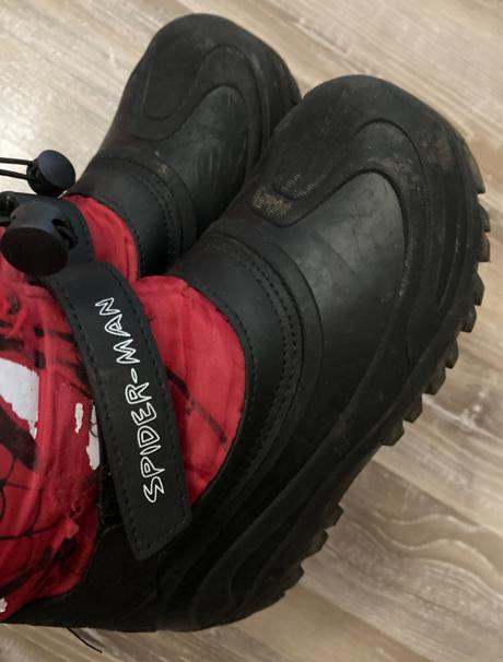 Snehule spiderman, marvel,30