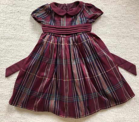 Slávnostné šaty, 92