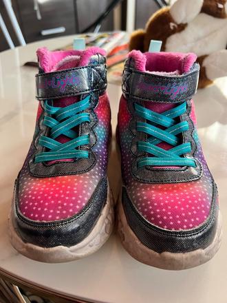 Blikajúce topánky, skechers,34
