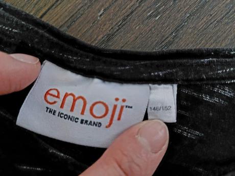 Nadherne tricko emoji s pretacacimi flitrami, 152