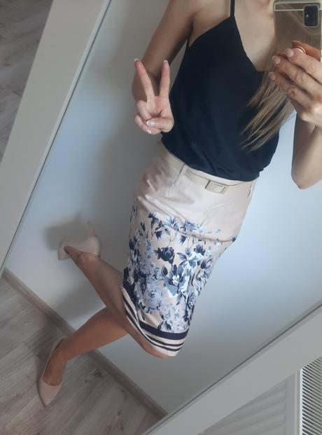 Kvalitná sukňa, 42