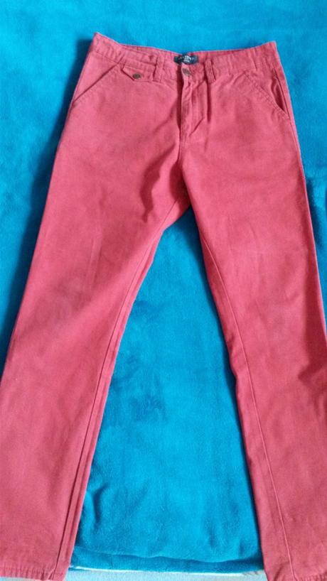 Červené nohavice, reserved,158