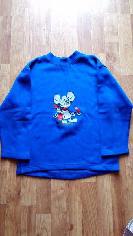 Mikinka s myskou, 128